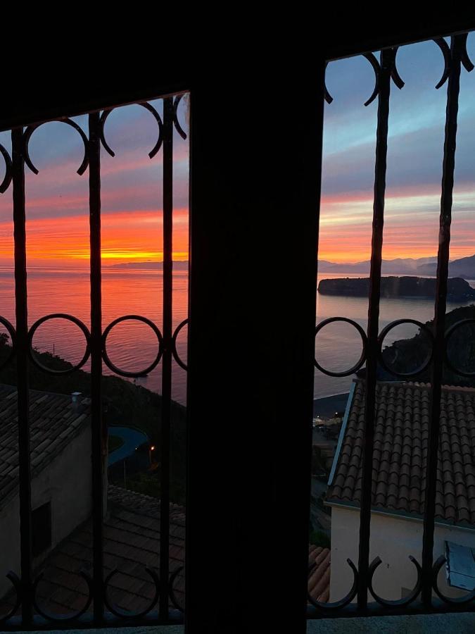La Casa Nel Borgo Bed & Breakfast ซานนิโกลาอาร์เชลลา ภายนอก รูปภาพ