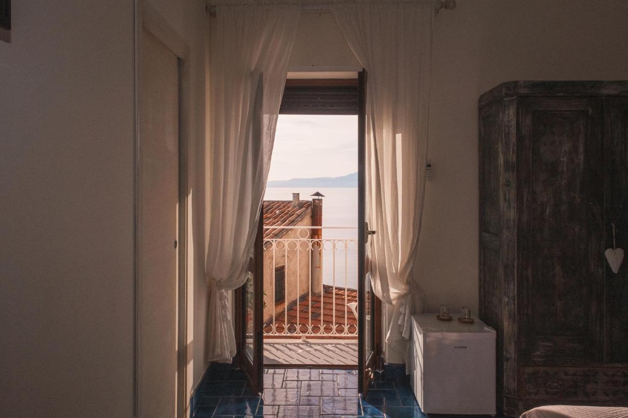 La Casa Nel Borgo Bed & Breakfast ซานนิโกลาอาร์เชลลา ภายนอก รูปภาพ