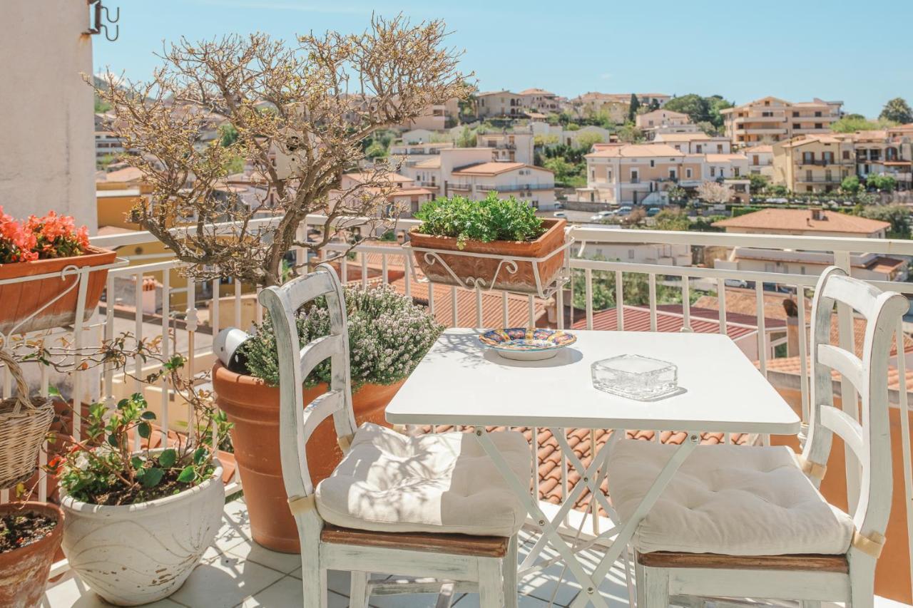 La Casa Nel Borgo Bed & Breakfast ซานนิโกลาอาร์เชลลา ภายนอก รูปภาพ
